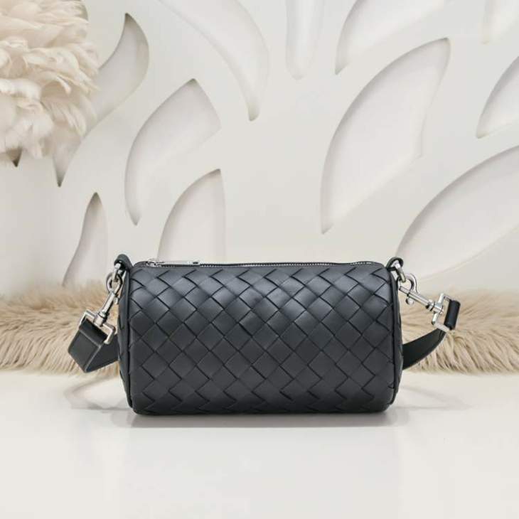 Picture of Bottega Veneta Mens Bags _SKUfw233560996fw